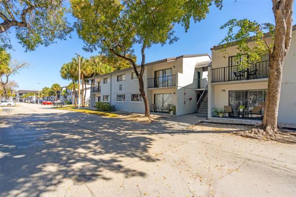 Villa Bellini, 7060 NW 179th St #210, Hialeah, Florida 33015, image 1