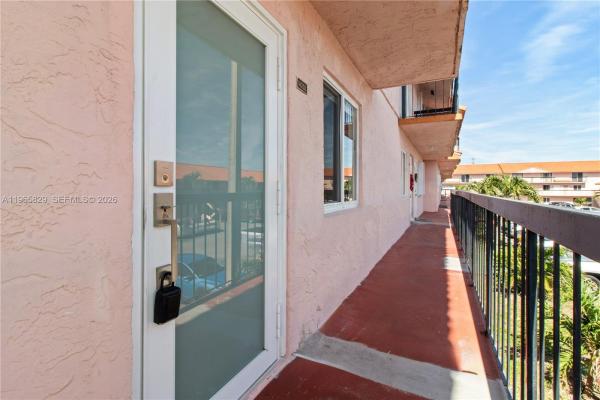 Hialeah Club Villas, 2162 W 60th St #14203, Hialeah, Florida 33016, image 1