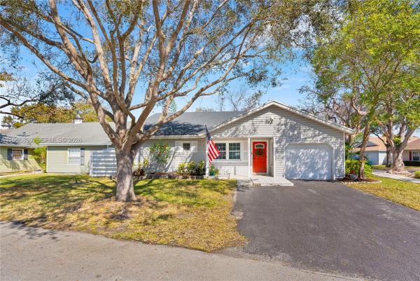 Willow Bend, 14911 SW 139th Pl, Country Walk, Florida 33186, image 1
