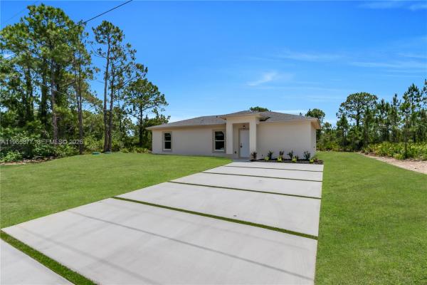 2801 42nd St W, Lehigh Acres, Florida 33971, image 1