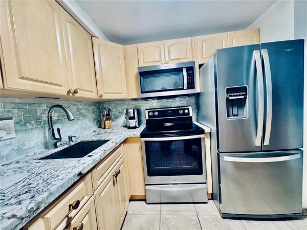 Imperial Point, 6000 NE 22nd Way #2G, Fort Lauderdale, Florida 33308, image 1