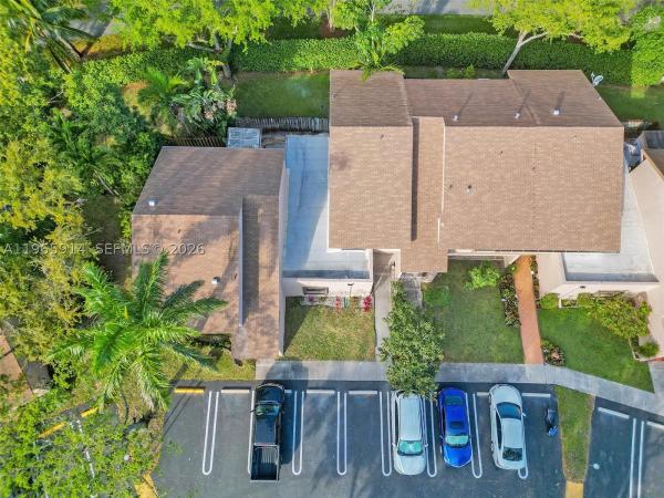 Townhomes Of Rock Creek, 6 Chestnut Cir, Cooper City, Florida 33026, image 2