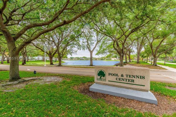 Townhomes Of Rock Creek, 6 Chestnut Cir, Cooper City, Florida 33026, image 1