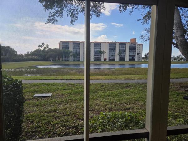 Deauville Village, 6675 S Oriole Blvd #1040, Delray Beach, Florida 33446, image 2