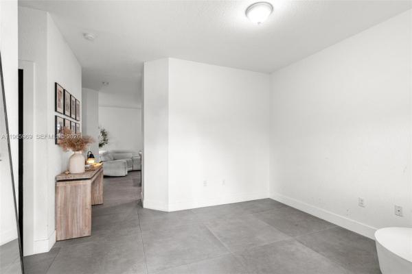 Oakland, 16371 SW 44th Ter, Palmetto Estates, Florida 33185, image 3