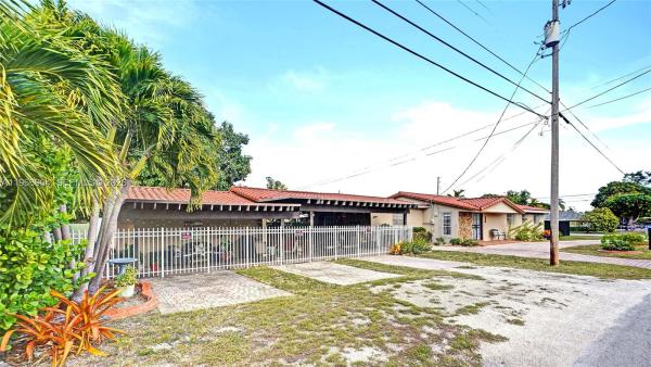 6501 SW 30th St, Unincorporated Dade County, Florida 33155, image 1