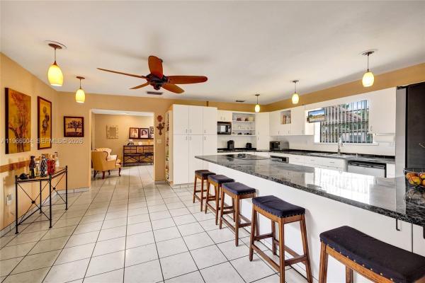 Coral Villas, 6501 SW 30th St, Coral Terrace, Florida 33155, image 3