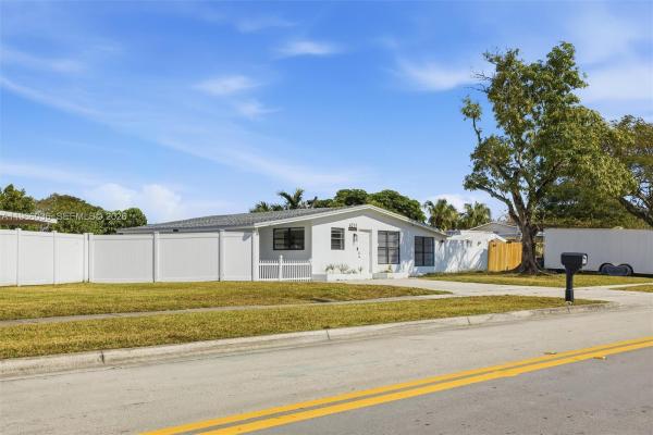 Margate No HOA, 6213 NW 9th St, Margate, Florida 33063, image 2