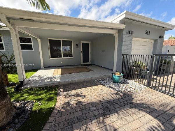 Norwood, 561 SE 3rd Ter, Pompano Beach, Florida 33060, image 2