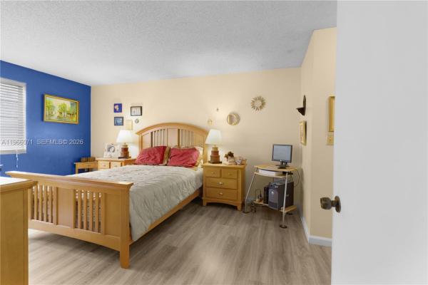325 NW 72nd Ave #308, Unincorporated Dade County, Florida 33126, image 2