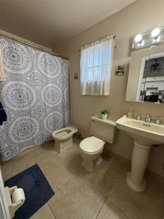 4012 SW 102nd Ct, Unincorporated Dade County, Florida 33165, image 1