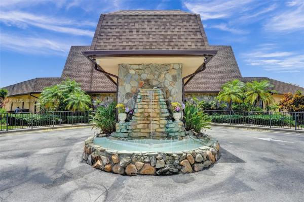 Ashbury House Of Carriage Hills, 201 Berkley Rd #105, Hollywood, Florida 33024, image 3
