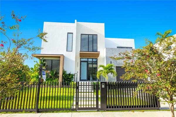 Keystone Point, 2050 S Hibiscus Dr, North Miami, Florida 33181, image 1