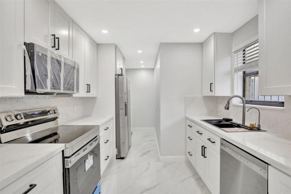 Vista Verde, 3916 NW 207th Street Rd, Miami Gardens, Florida 33055, image 2