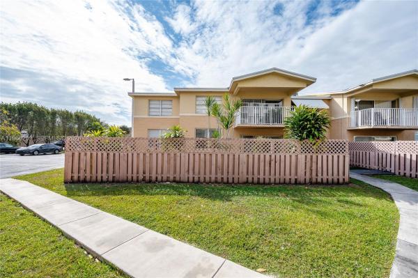 Doral Gardens, 4350 NW 79th Ave #1B, Doral, Florida 33166, image 2