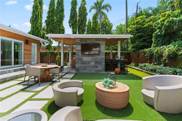 Brentwood, 221 NE 44th St, Miami, Florida 33137, image 1