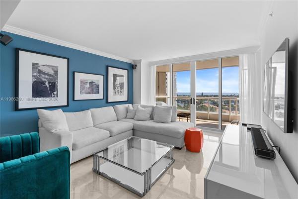 South Tower At The Point, 21055 Yacht Club Dr #1210, Aventura, Florida 33180, image 1