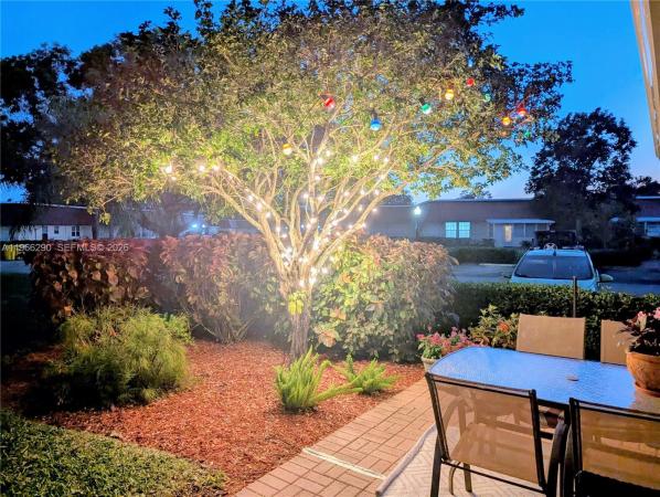 138 Amherst Ln, Lake Worth, Florida 33467, image 1