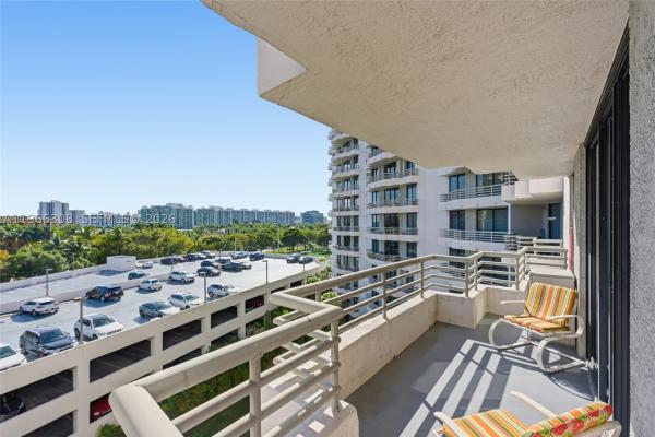 Parc Central Aventura South, 3300 NE 191st St #714, Aventura, Florida 33180, image 3