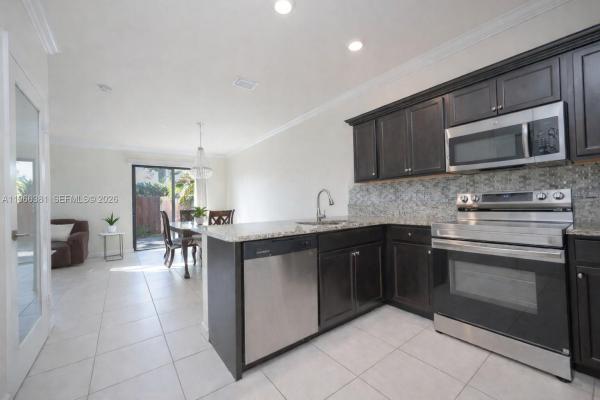 Artesa At Coco Palm Estates, 11472 SW 254th St, Princeton, Florida 33032, image 2