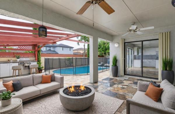 14011 SW 156th Ter, Unincorporated Dade County, Florida 33177, image 1