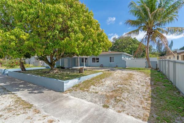 15021 NE 11th Ave, Unincorporated Dade County, Florida 33161, image 1