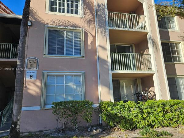 St Andrews At Miramar, 12148 Saint Andrews Pl #205, Miramar, Florida 33025, image 2