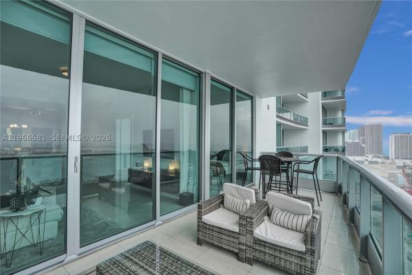 900 Biscayne Bay, 900 Biscayne Blvd #2907, Miami, Florida 33132, image 2