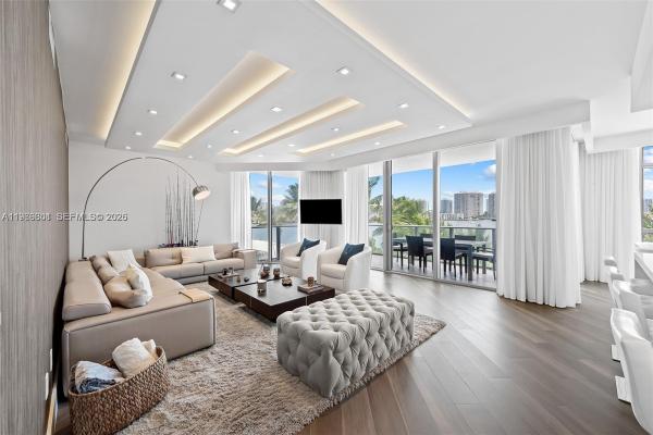 North Tower At Marina Palms, 17301 Biscayne Blvd #2110, North Miami Beach, Florida 33160, image 2