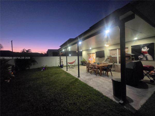 Royal Homes West, 613 NE 5th Way, Florida City, Florida 33034, image 2