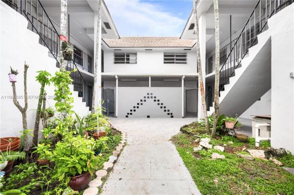 10305 SW 40th St 0, Unincorporated Dade County, Florida 33165, image 1