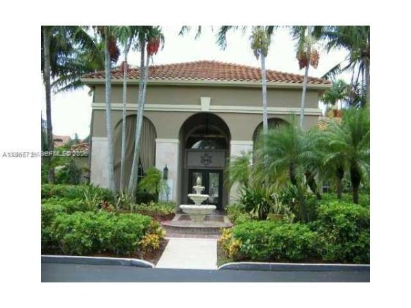 La Hacienda Country Club Of Miami, 18330 NW 68th Ave #A, Country Club, Florida 33015, image 2