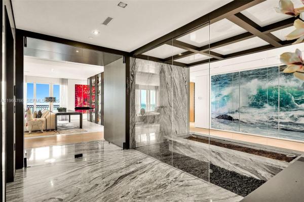 Bella Vista Mid Rise North, 20165 NE 39th Pl #1103, Aventura, Florida 33180, image 2