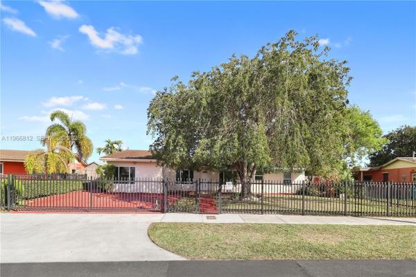 15264 SW 102nd Ct, Palmetto Estates, Florida 33157, image 2