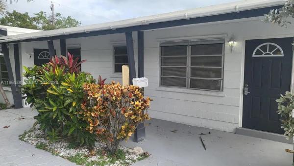 Atlantic Shores Dixie Highway, 821 NE 6th St #1-2, Hallandale Beach, Florida 33009, image 2