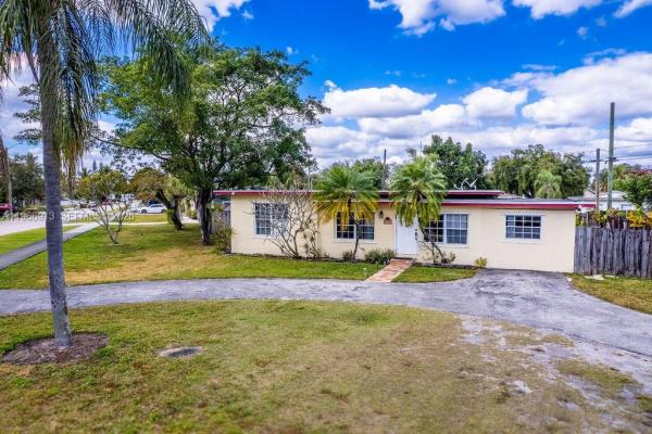 Hollywood Pines, 6101 Flagler St, Hollywood, Florida 33023, image 1