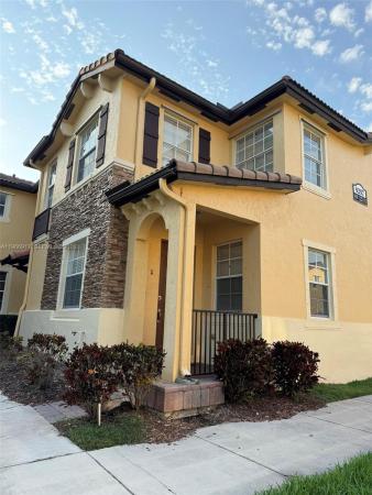 The Shores At Isles Of Bayshore, 9257 SW 227th St #11, Cutler Bay, Florida 33190, image 2