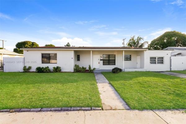 High House, 3010 NW 187th St, Miami Gardens, Florida 33056, image 1