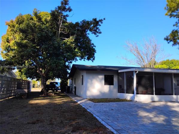 8802 Fordham, Fort Myers, Florida 33907, image 1