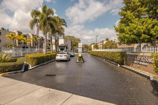 7785 SW 86th St #E-119, Unincorporated Dade County, Florida 33143, image 1