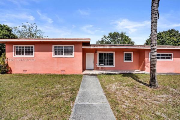 1775 NE 147th St, Unincorporated Dade County, Florida 33181, image 1