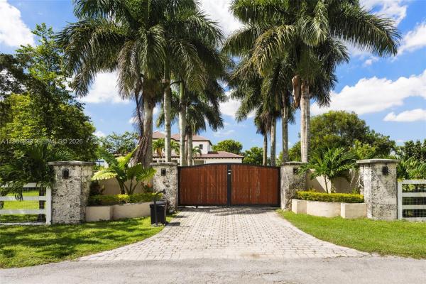 Ranchos Del Sol, 34850 SW 218th Ave, Redland, Florida 33034, image 3