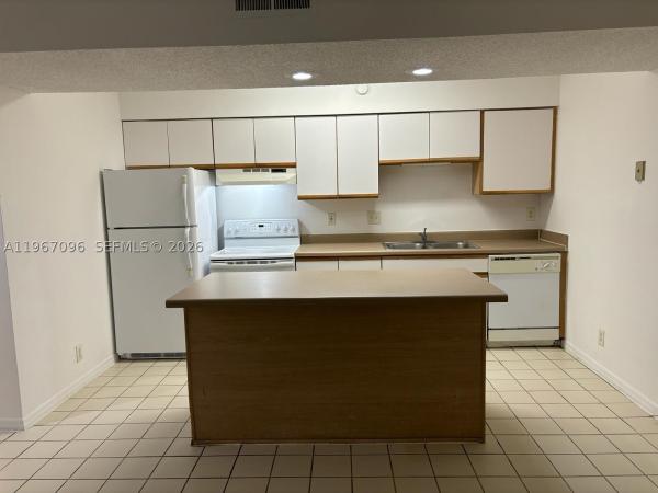 Windward Lakes At Palm-Aire, 3985 W Mcnab Rd #302A, Pompano Beach, Florida 33069, image 1