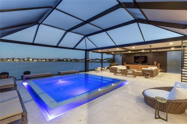 4796 Sophia Dr, Naples, Florida 34142, image 2