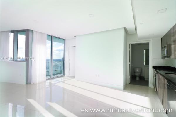 92 SW 3rd St #2706, Miami, Florida 33130, image 1