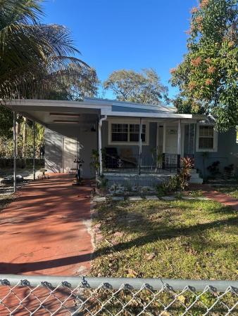 Poincianna Manor, 1005 NE 145th St, North Miami, Florida 33161, image 1