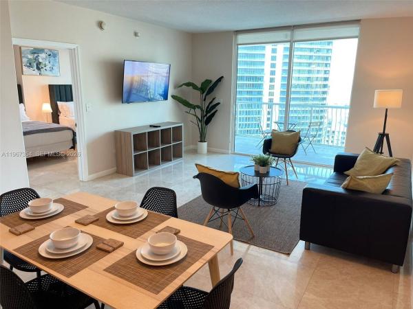 The Club At Brickell Bay, 1200 Brickell Bay Dr #4217, Miami, Florida 33131, image 2