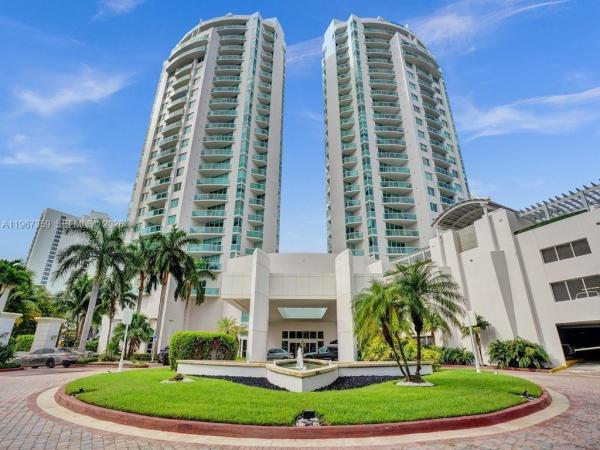 The Parc At Turnberry Isle, 19400 Turnberry Way #1012, Aventura, Florida 33180, image 1