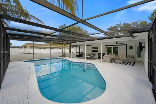 Mirror Lake Estates, 7200 NW 11th Ct, Plantation, Florida 33313, image 2