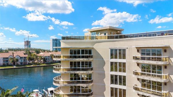 Sea Pearl, 12 Seacrest Pkwy #3, Hollywood, Florida 33019, image 1